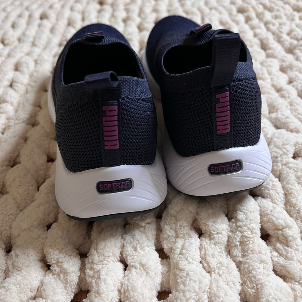 Puma slip on sneakers size 37 new - Picture 3 of 8